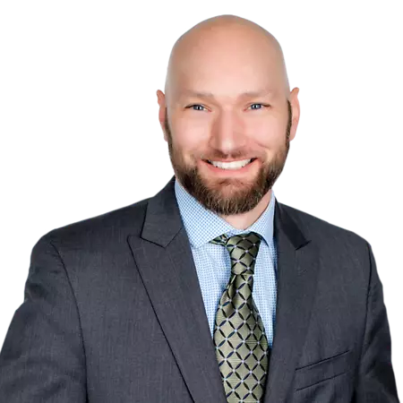 Photo of Justin L. Sullivan